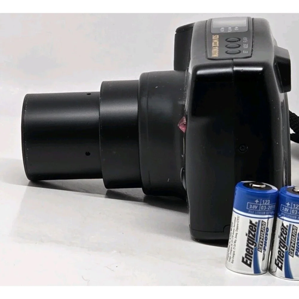 Samsung Maxima Zoom 105 35mm Film Cam Bundle w/ Case, Manual & Kodak Film Tested
